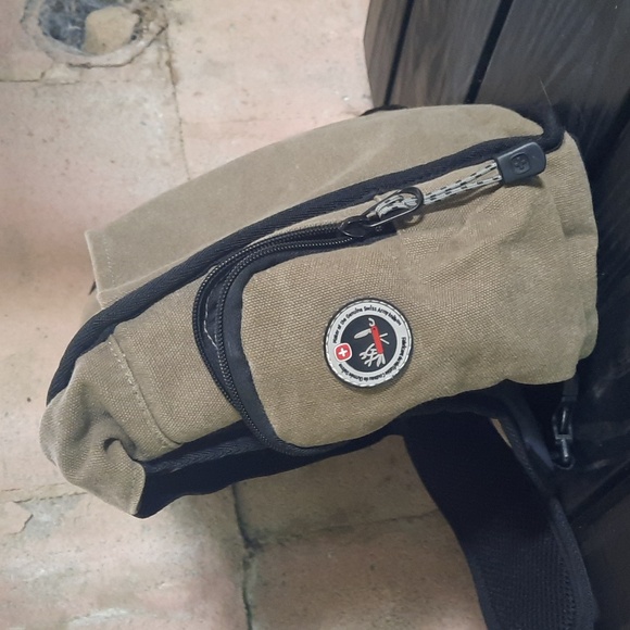 Swissgear laptop messenger bag - Picture 10 of 11